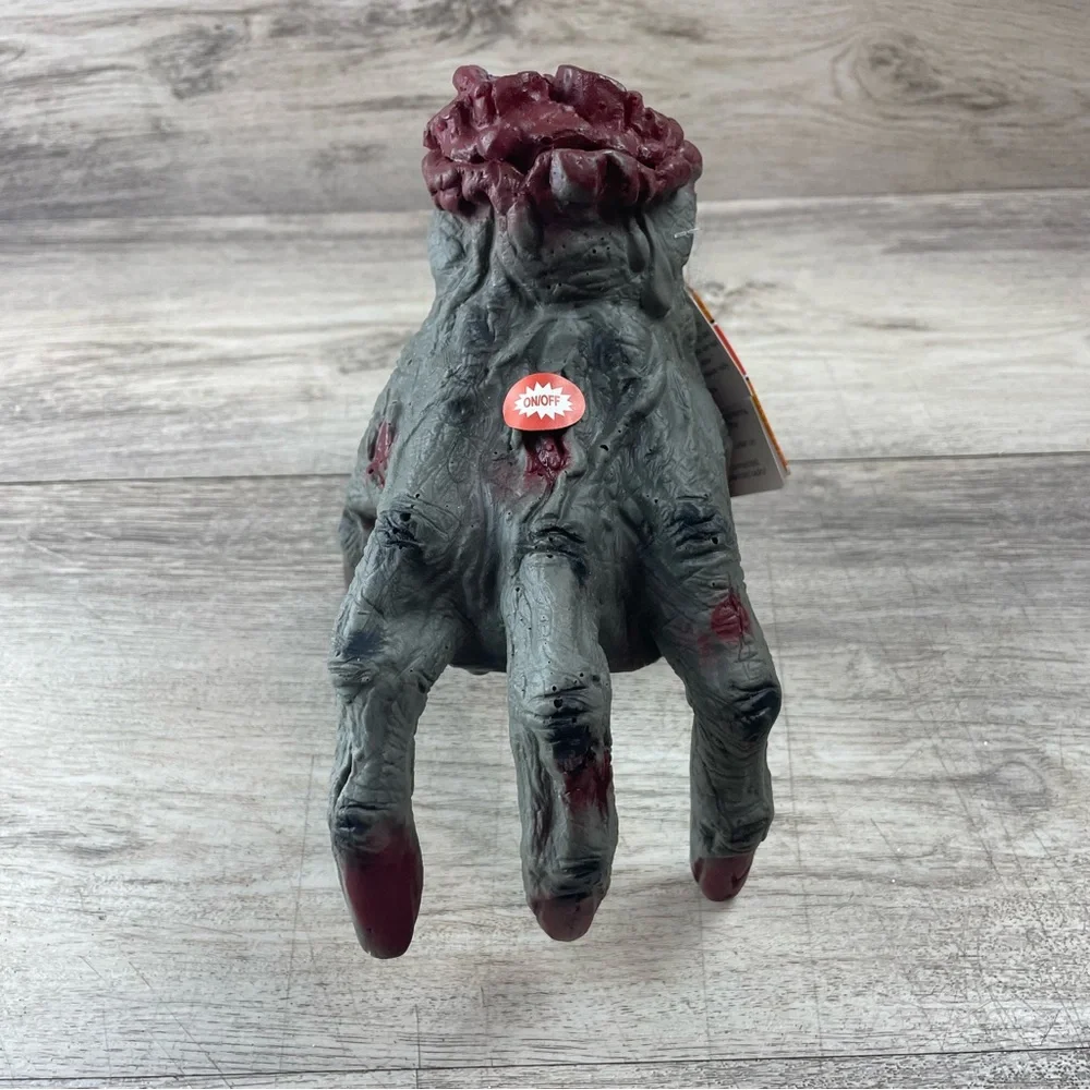 Spooky Village HAUNTED HAND Prop Sounds Zombie Thing HALLOWEEN NO MOVEMENT